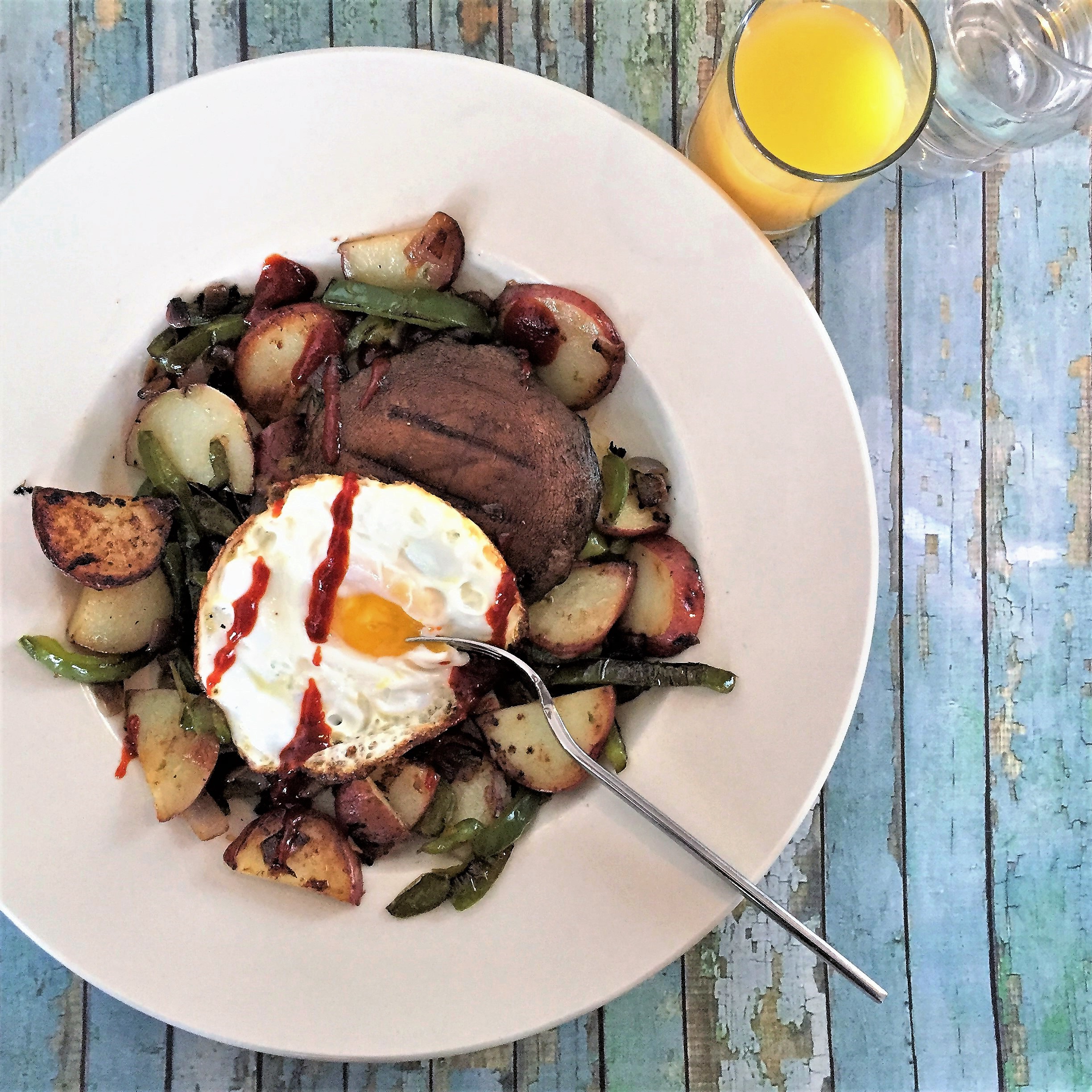 pan-grilled portabella “steak” & egg & veggie hash