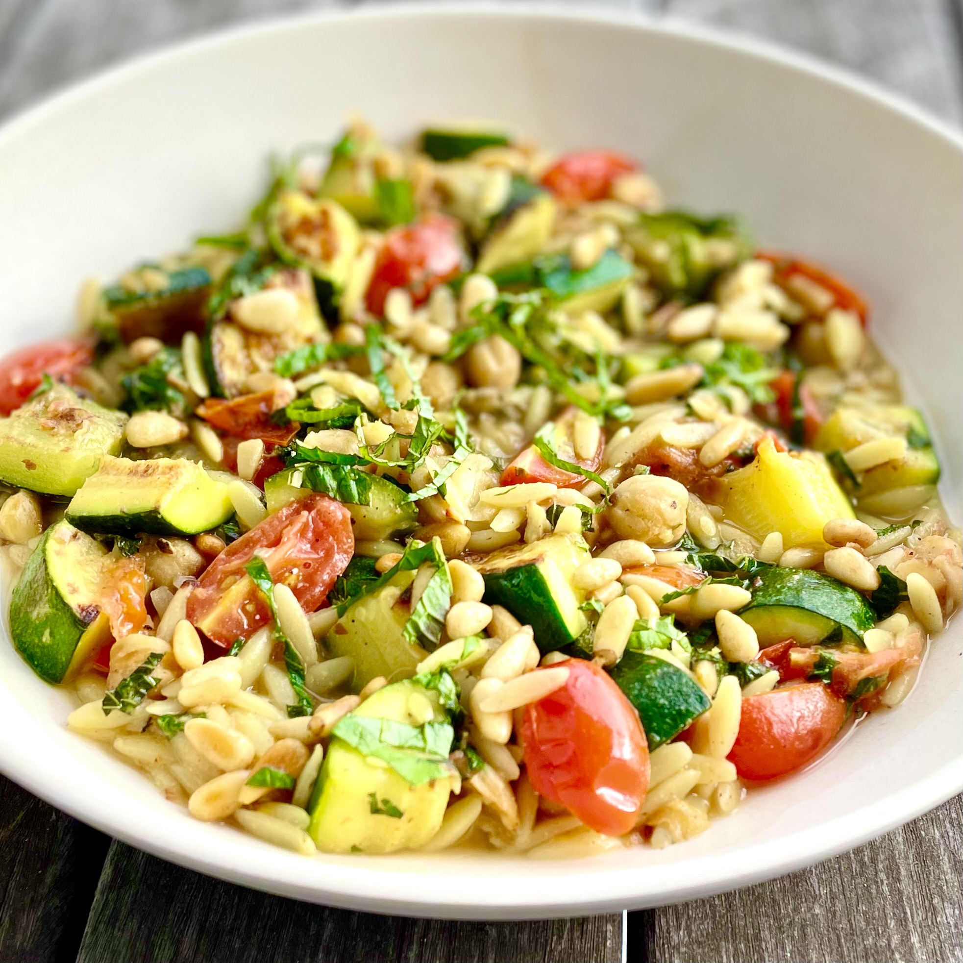 Lemony Spiced Orzo and Chickpeas - Gimme Some Oven